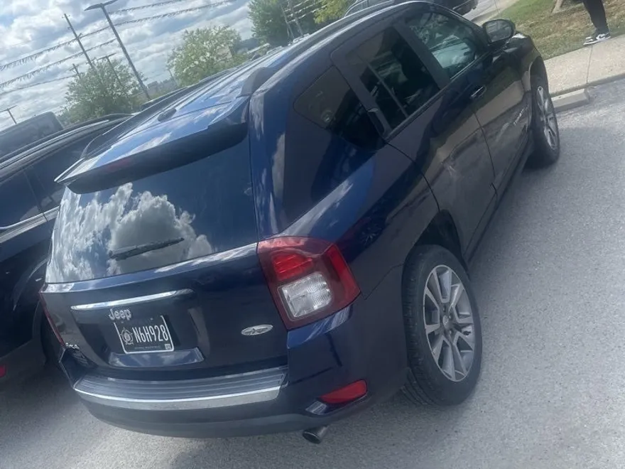 2017 Jeep Compass High Altitude photo 1