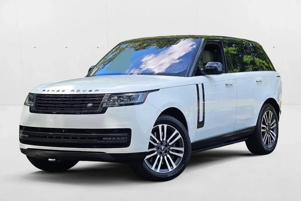 2023 Land Rover Range Rover SE photo 1