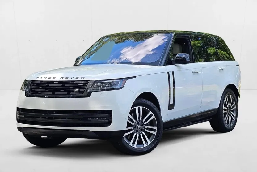 2023 Land Rover Range Rover SE photo 1