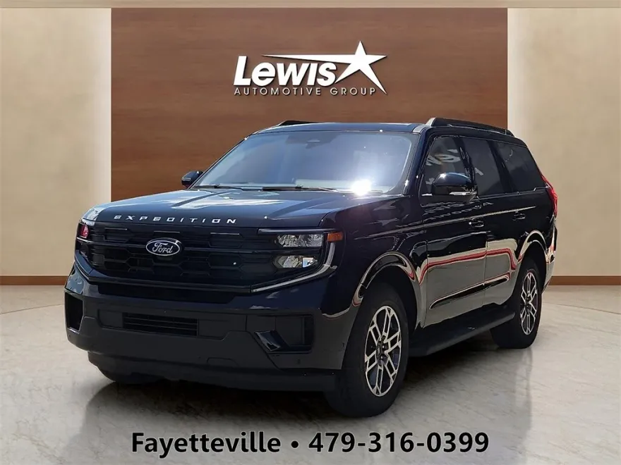 2025 Ford Expedition photo 1