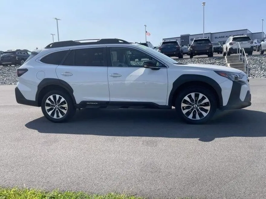 2024 Subaru Outback Limited XT photo 1