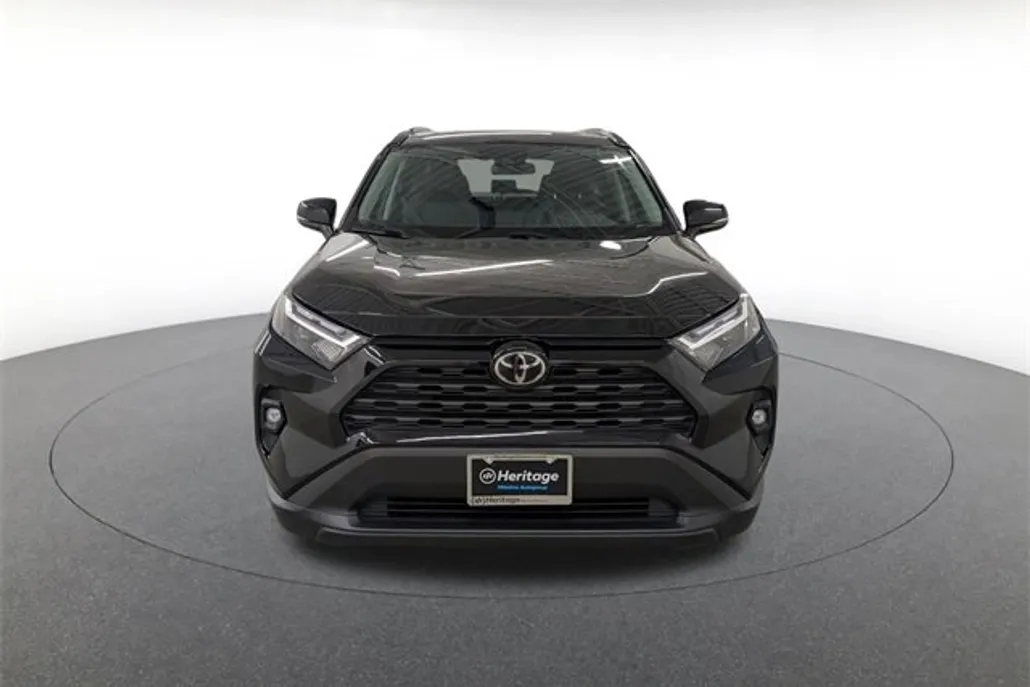 2024 Toyota RAV4 XLE Premium photo 1