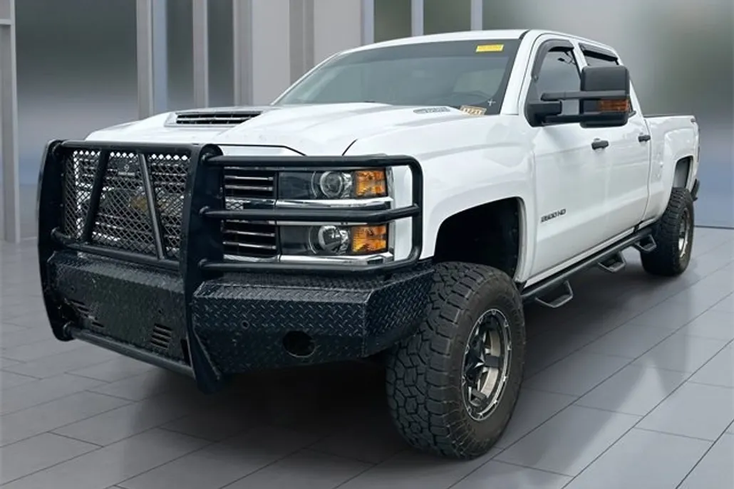 2018 Chevrolet Silverado 2500HD photo 1
