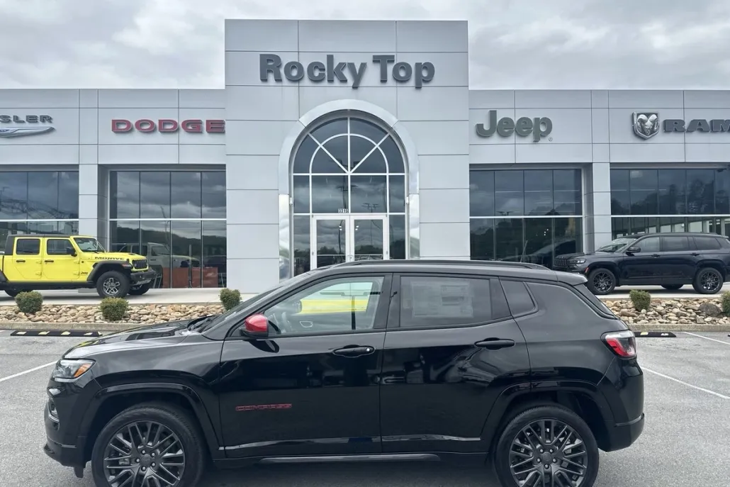 2023 Jeep Compass Red Edition photo 1
