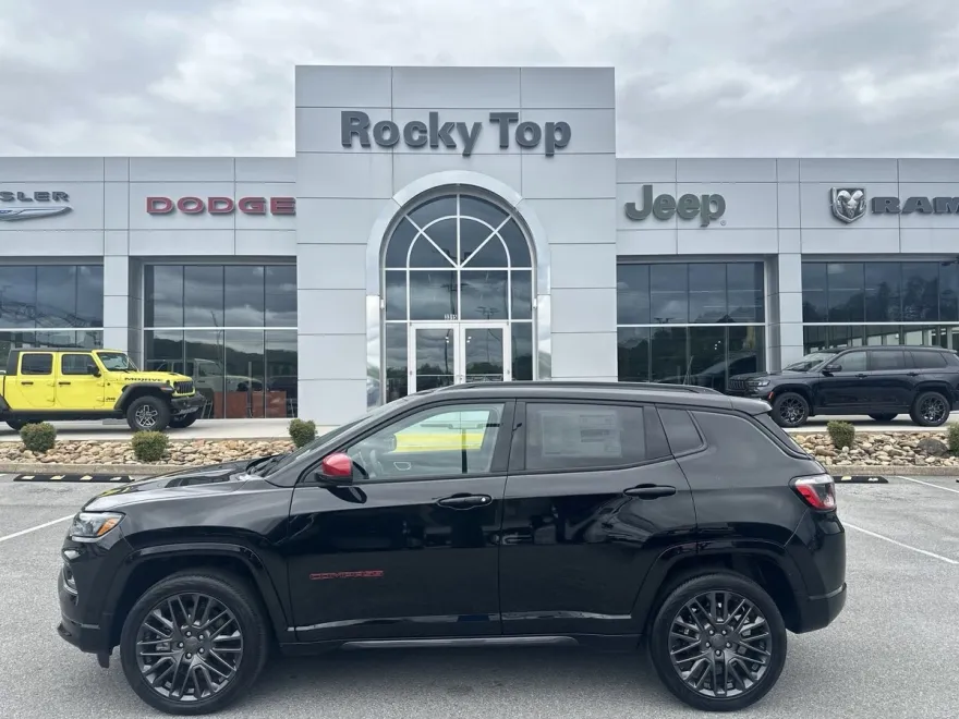 2023 Jeep Compass Red Edition photo 1