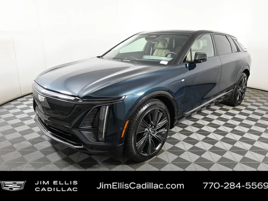 2024 Cadillac Lyriq Sport photo 1