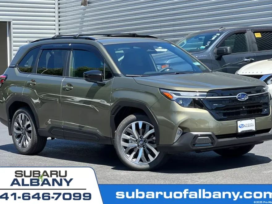 2025 Subaru Forester Touring photo 1