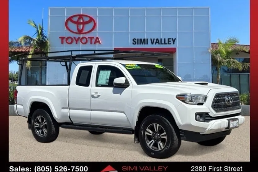 2016 Toyota Tacoma TRD Sport V6 photo 1