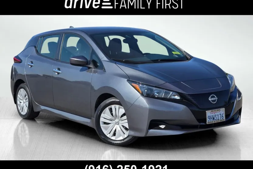 2024 Nissan Leaf S photo 1