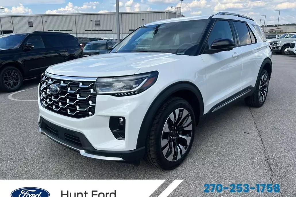 2025 Ford Explorer Platinum photo 1