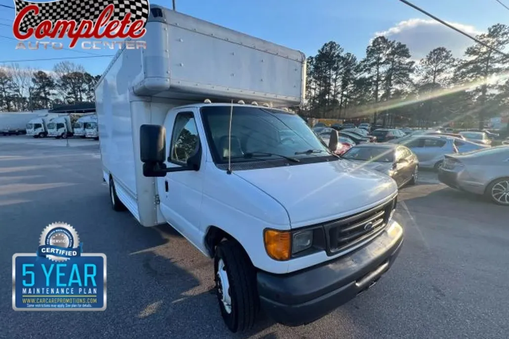 2007 Ford E-450 photo 1