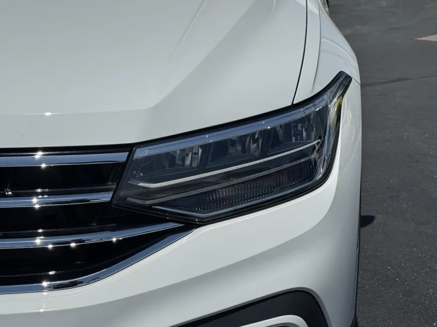 2024 Volkswagen Tiguan S photo 1