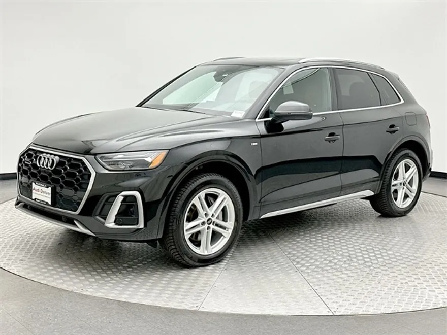 2022 Audi Q5 55 Premium Plus photo 1