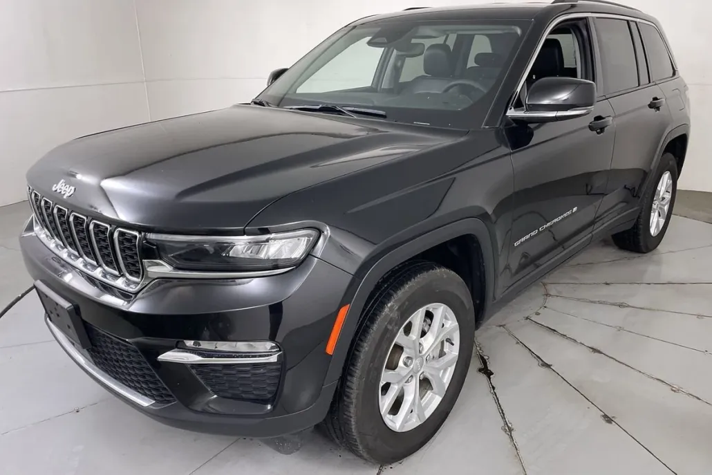2024 Jeep Grand Cherokee Limited photo 1