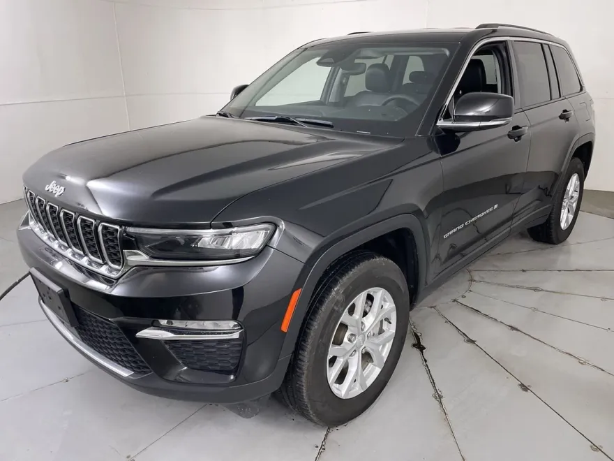 2024 Jeep Grand Cherokee Limited photo 1