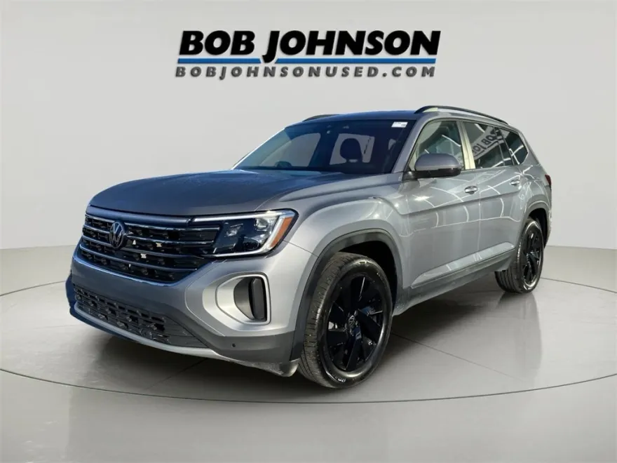 2024 Volkswagen Atlas SE Technology photo 1