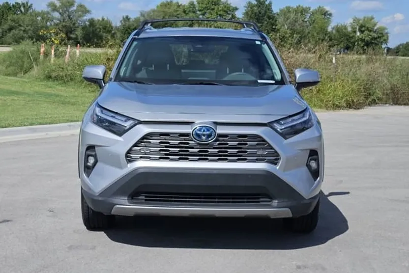 2023 Toyota RAV4 Hybrid Limited photo 1