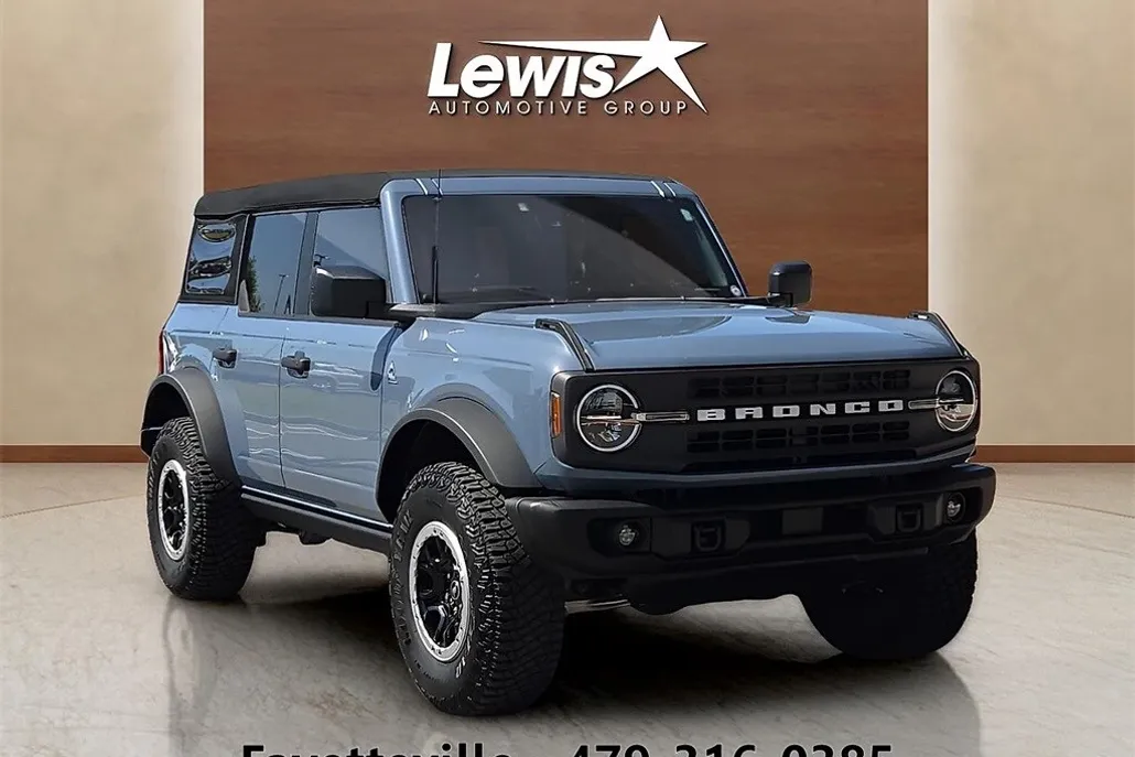 2023 Ford Bronco Black Diamond photo 1