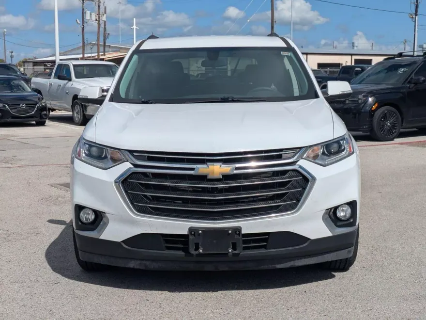2021 Chevrolet Traverse 1LT photo 1