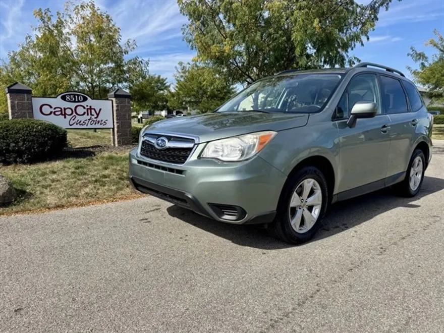 2014 Subaru Forester 2.5i Premium photo 1