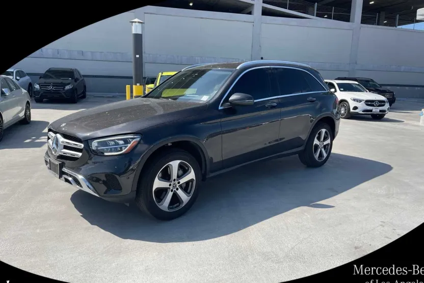 2022 Mercedes Benz GLC 300 photo 1