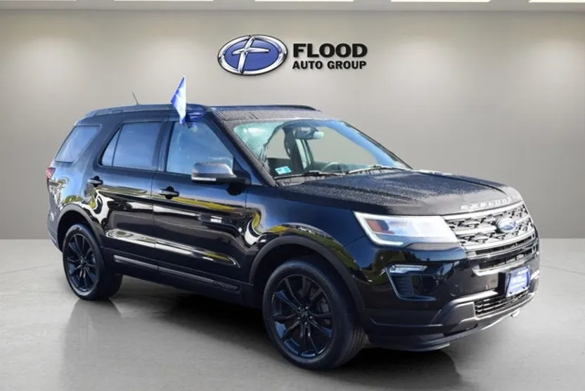 2018 Ford Explorer XLT photo 1