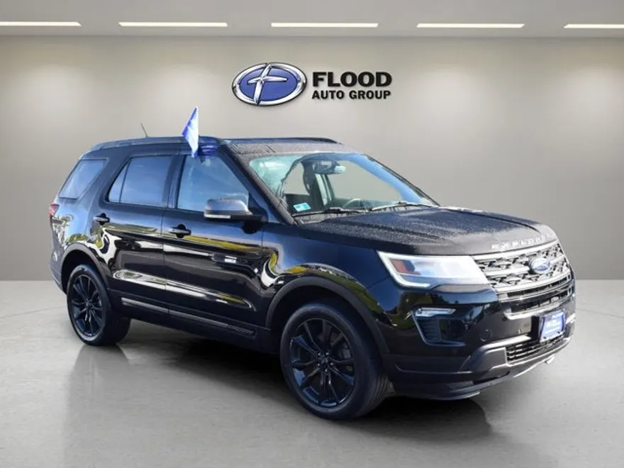 2018 Ford Explorer XLT photo 1