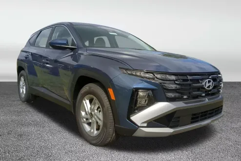 2026 Hyundai Tucson SE photo 2