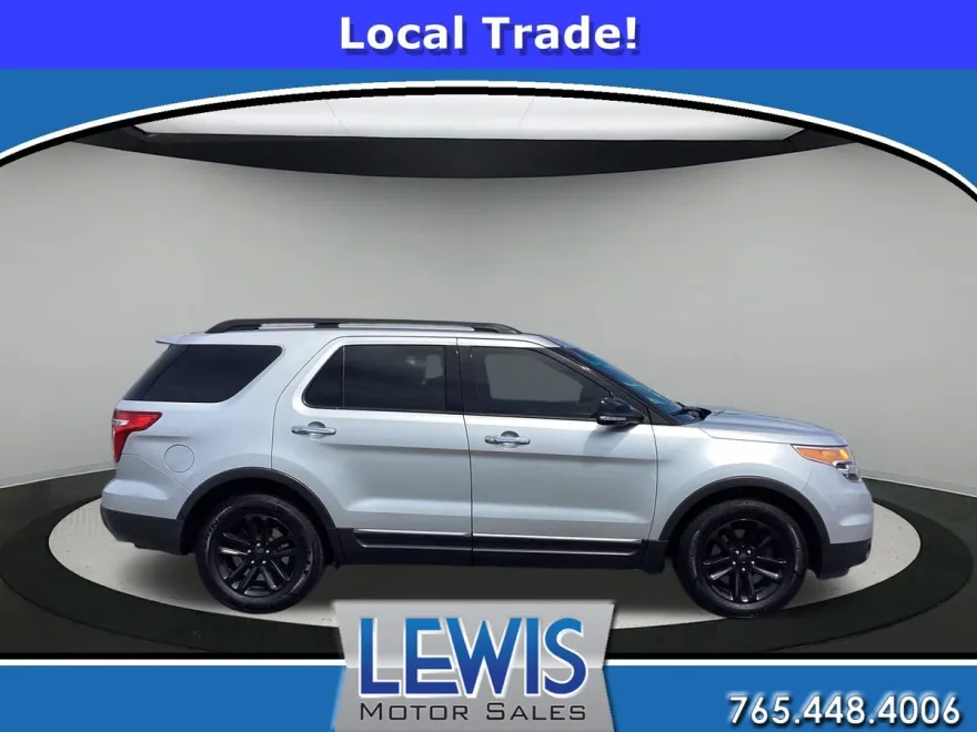 2015 Ford Explorer XLT photo 1