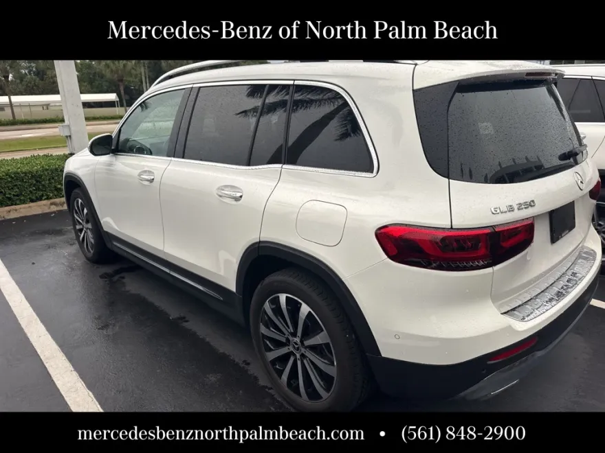 2022 Mercedes Benz GLB 250 photo 1