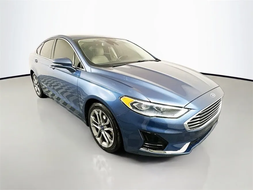 2019 Ford Fusion SEL photo 1