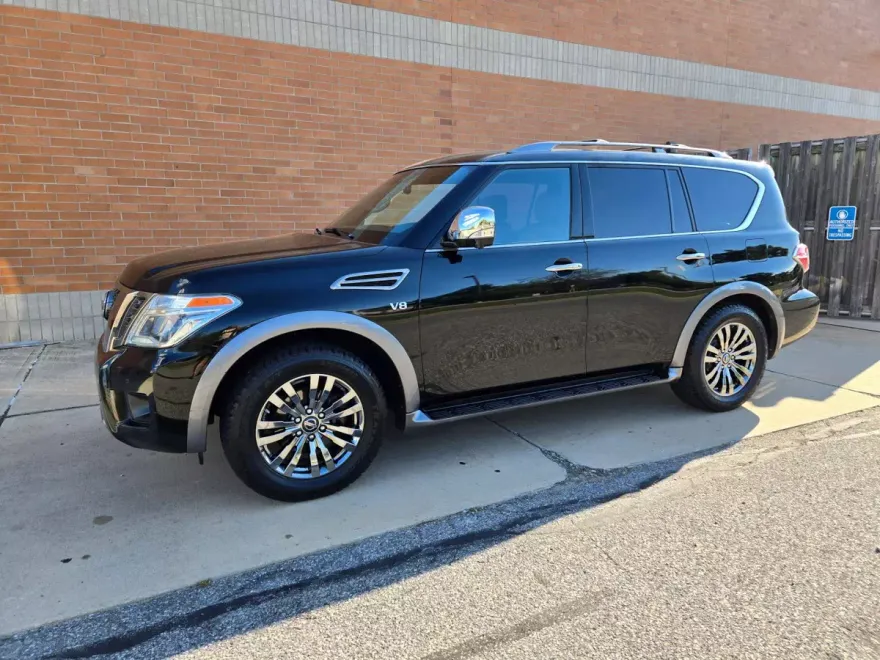 2018 Nissan Armada Platinum Reserve photo 1