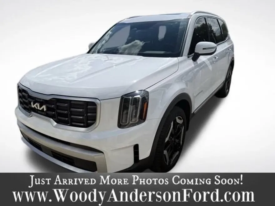 2024 Kia Telluride S photo 1
