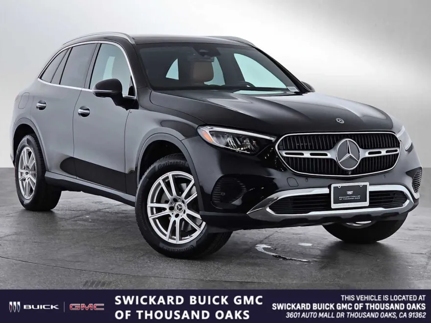 2023 Mercedes Benz GLC 300 4MATIC photo 1