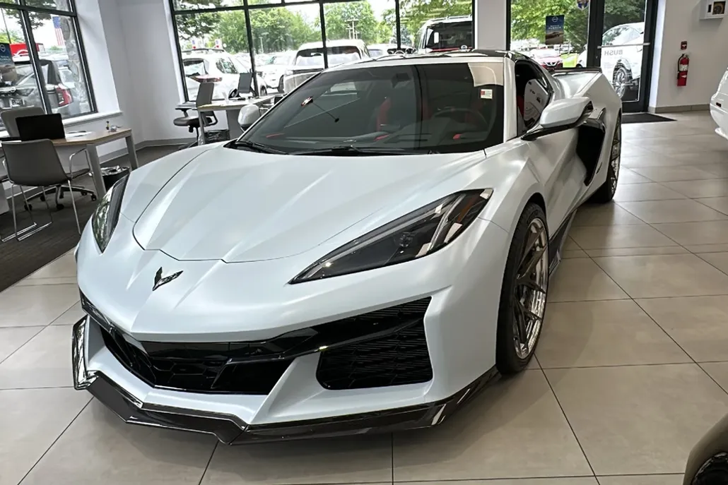 2023 Chevrolet Corvette Z06 Coupe 2LZ photo 1