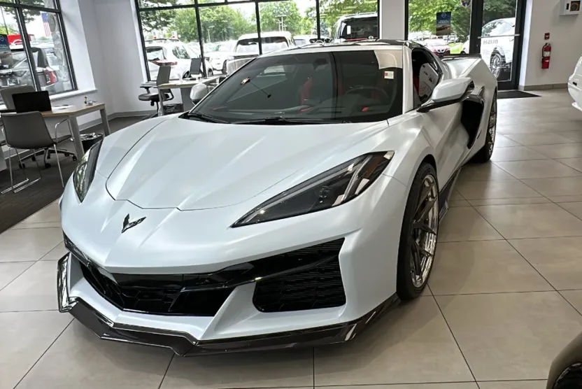 2023 Chevrolet Corvette Z06 Coupe 2LZ photo 1