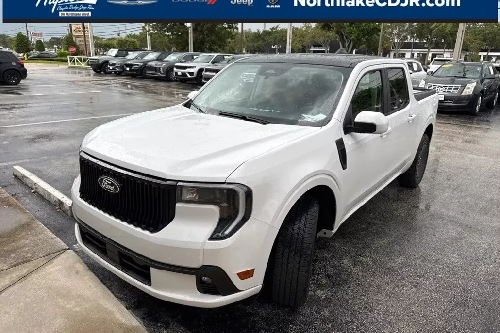 2025 Ford Maverick Lariat photo 1