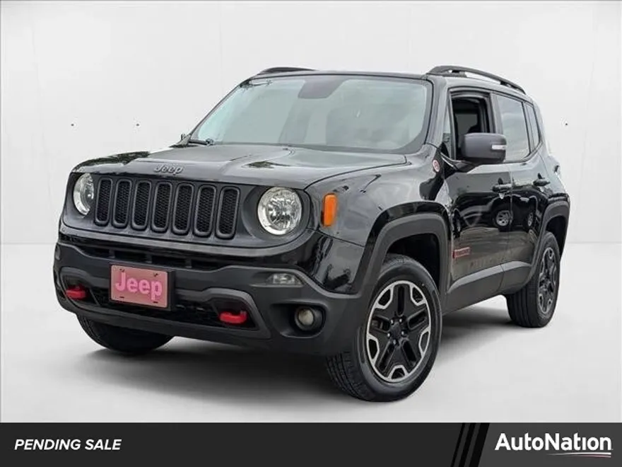 2016 Jeep Renegade Trailhawk photo 1