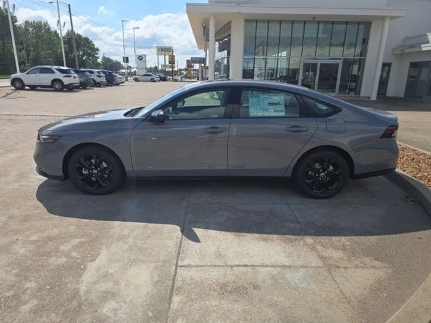 2025 Honda Accord 1.5T SE photo 1