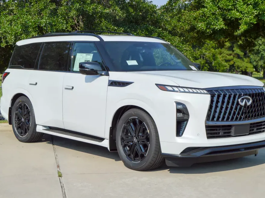 2026 Infiniti QX80 Sensory photo 1