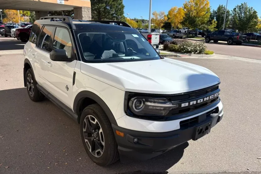 2024 Ford Bronco Sport Outer Banks photo 1