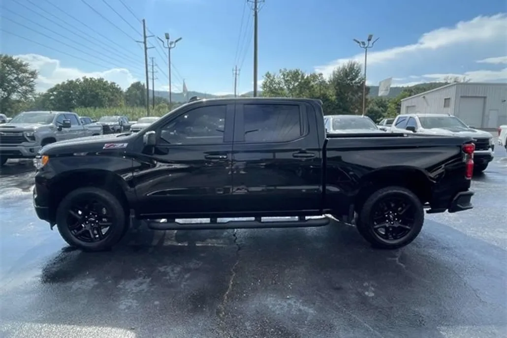 2023 Chevrolet Silverado 1500 RST photo 1
