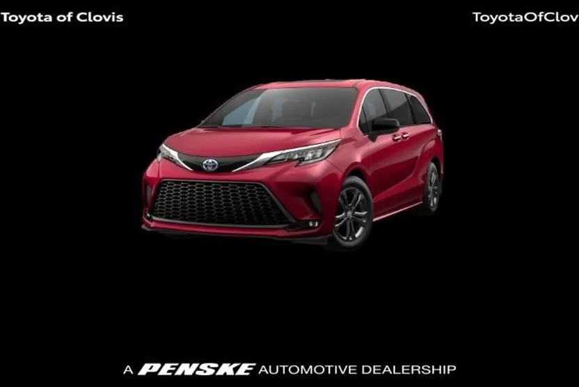 2025 Toyota Sienna XSE photo 1