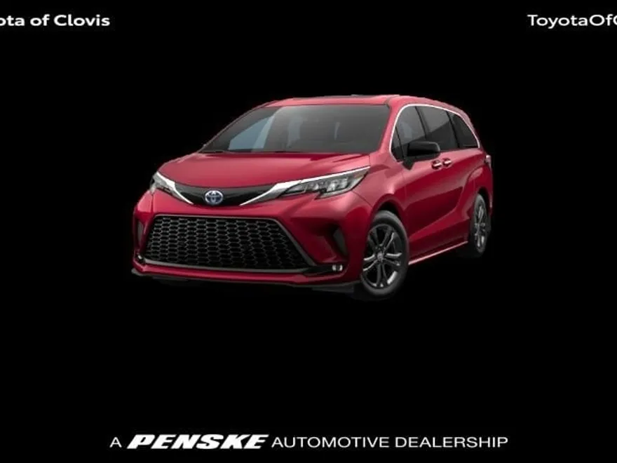 2025 Toyota Sienna XSE photo 1