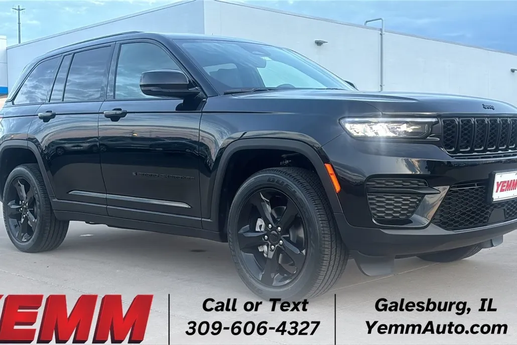 2025 Jeep Grand Cherokee Altitude photo 1