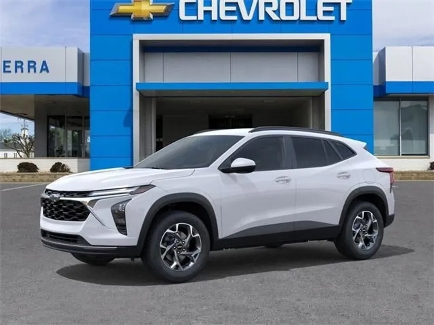 2025 Chevrolet Trax LT photo 1