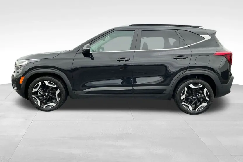 2024 Kia Seltos SX photo 1