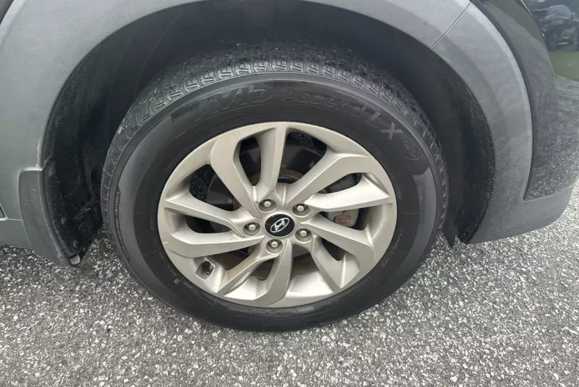 2016 Hyundai Tucson SE photo 1