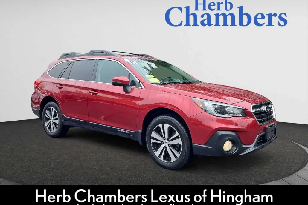 2018 Subaru Outback Limited photo 1