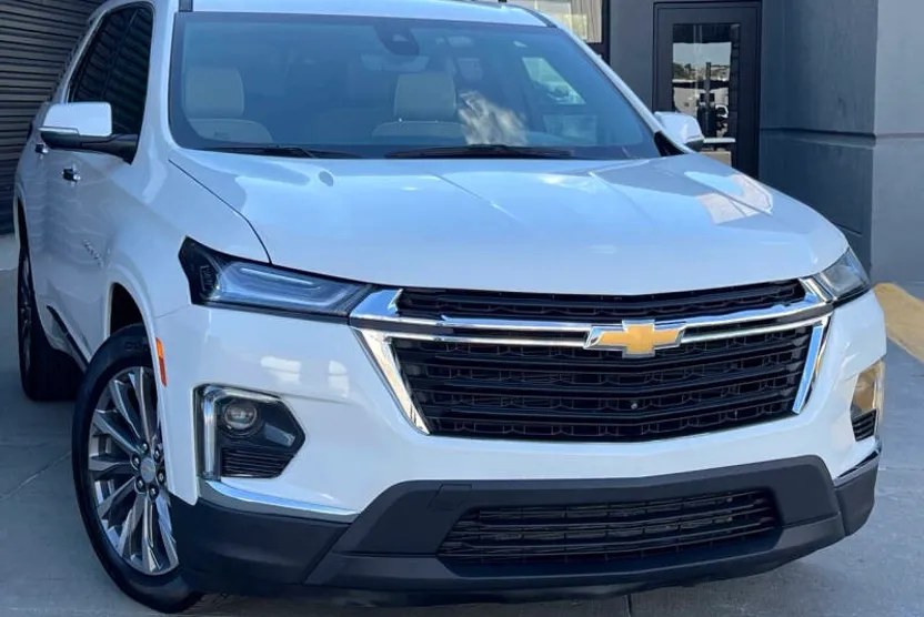 2022 Chevrolet Traverse Premier photo 1